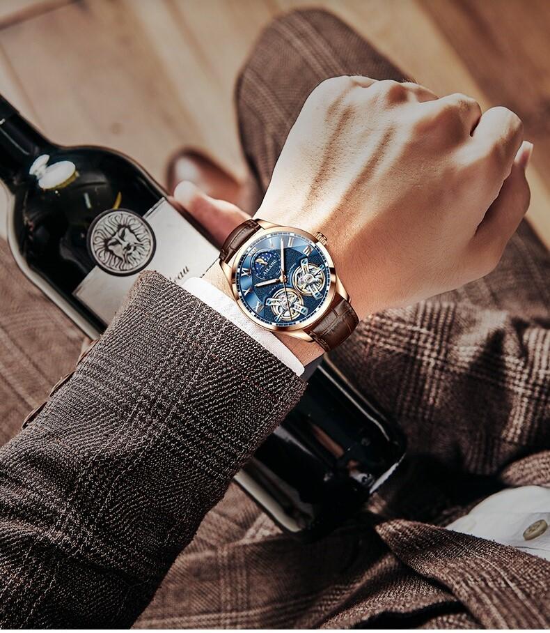 Zegarek mechaniczny z tourbillonem w stylu biznesowym