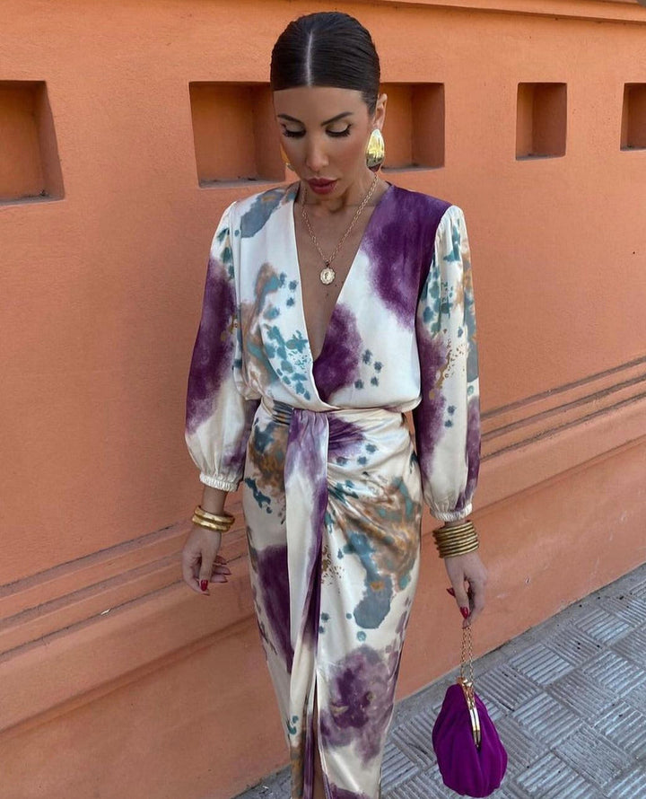 Penelope - Elegancka Letnia Sukienka z Dekoltem w Serek